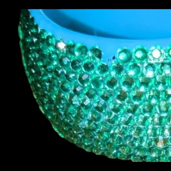 Set of Four Bold Vintage Retro Chunky Bling Bangle Bracelets - Picture 7 of 7